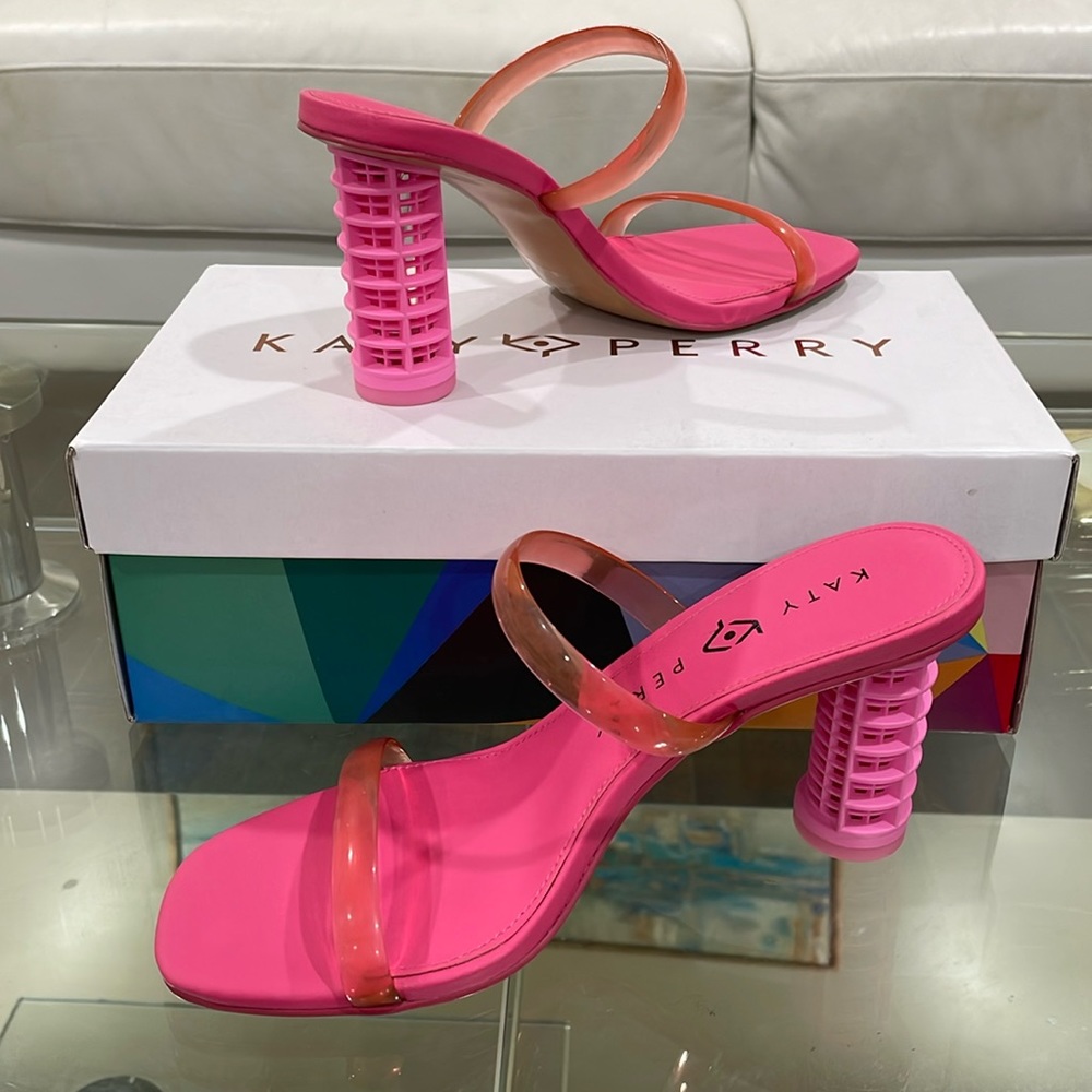NIB Katy Perry pink jelly sandals THE CURLIE sandal curlie pink Barbie 6.5/7